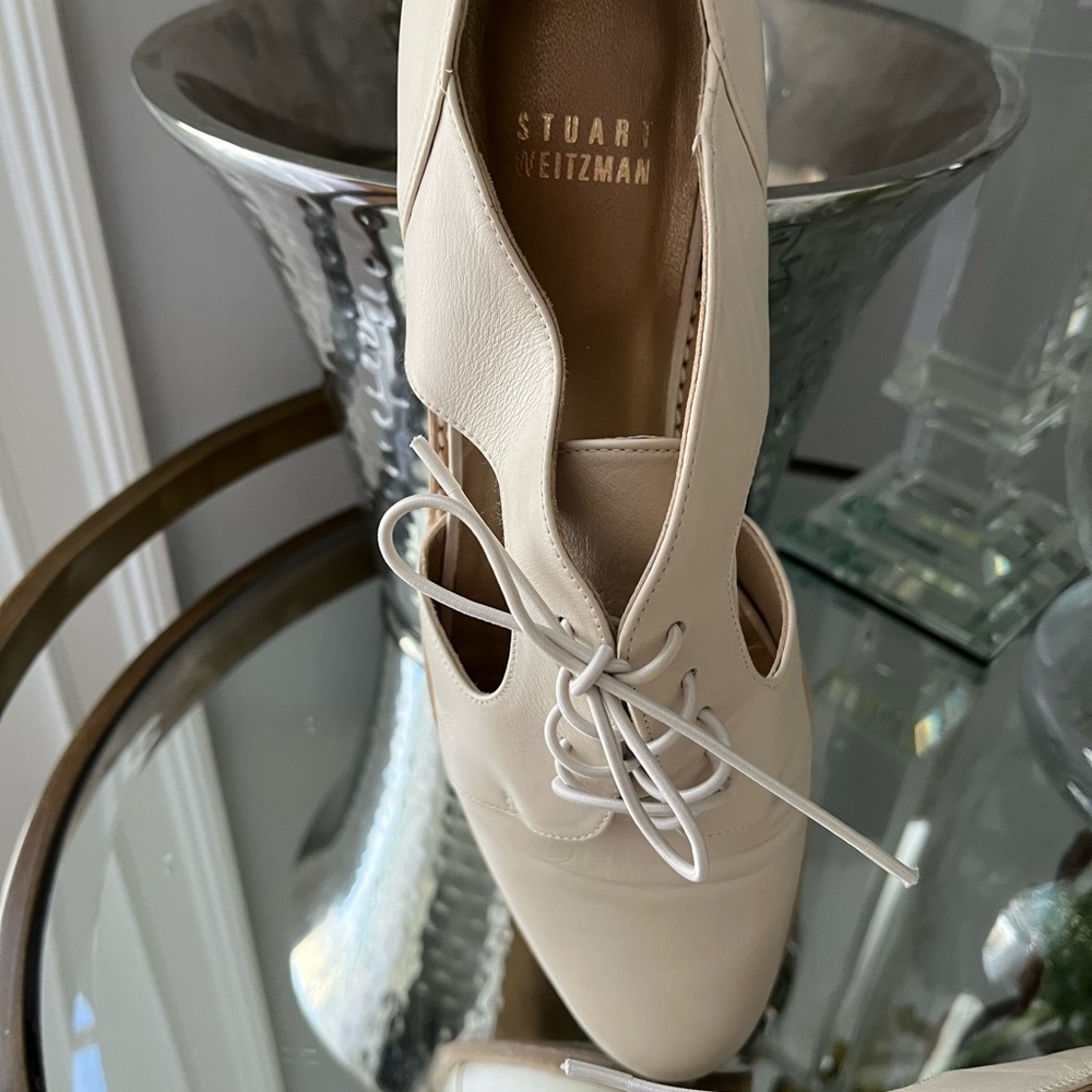 Stuart Weitzman lace up flat - Picture 4 of 6